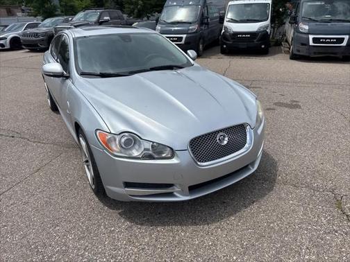 2011 Jaguar XF R