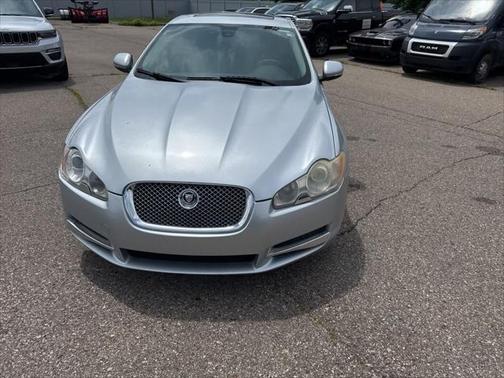 2011 Jaguar XF R