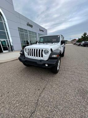 2022 Jeep Wrangler Unlimited Sport