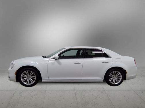 2016 Chrysler 300 S