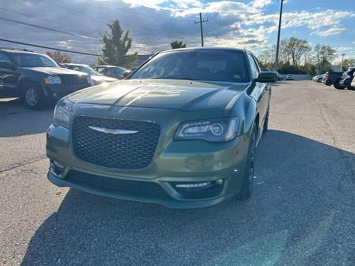 2018 Chrysler 300 S