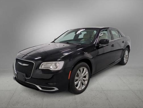 2023 Chrysler 300 Touring