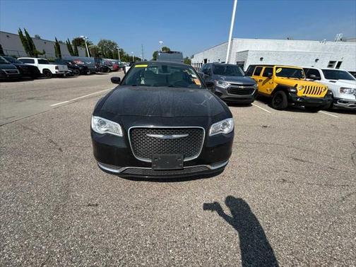 2023 Chrysler 300 Touring