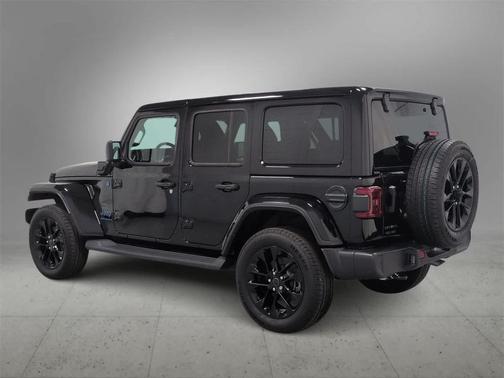 2025 Jeep Wrangler 4xe Sahara
