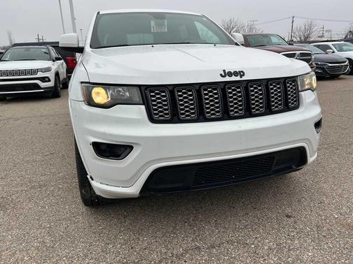 2018 Jeep Grand Cherokee Altitude