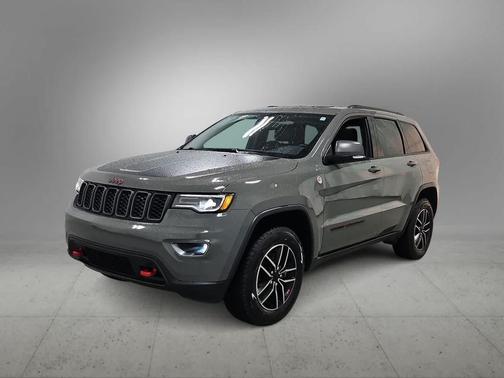 Sting-Gray Clearcoat 2021 Jeep Grand Cherokee Trailhawk