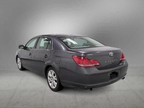 2008 Toyota Avalon XLS