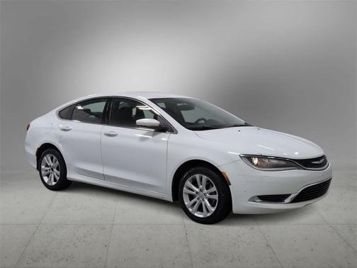 2017 Chrysler 200 Limited