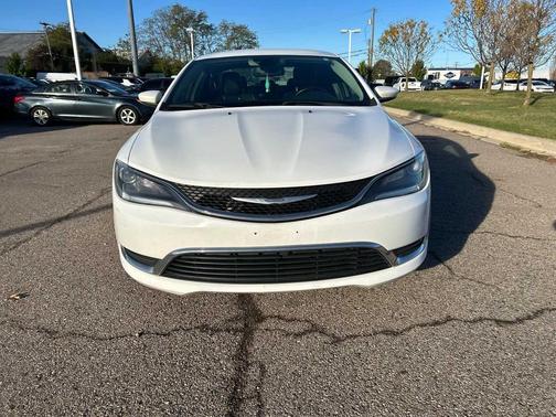 2017 Chrysler 200 Limited