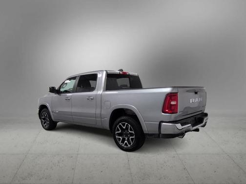 Billet Silver Metallic Clearcoat 2026 RAM 1500 Laramie