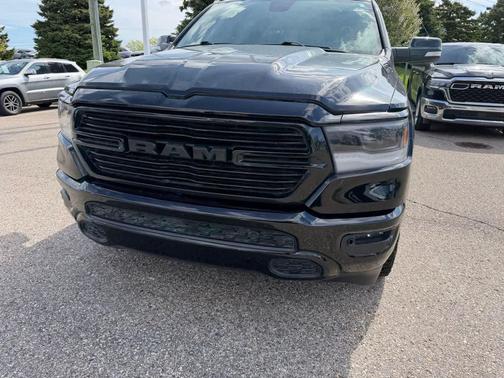 Diamond Black Crystal Pearlcoat 2019 RAM 1500 Big Horn