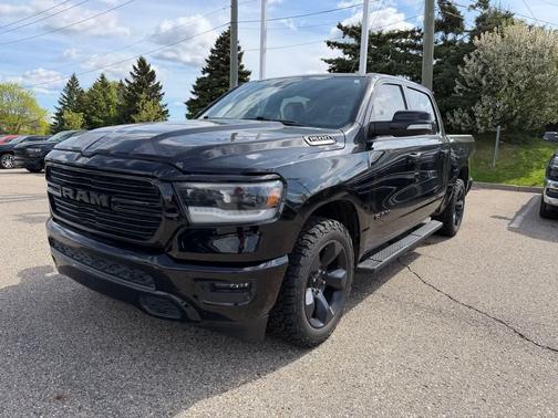 Diamond Black Crystal Pearlcoat 2019 RAM 1500 Big Horn