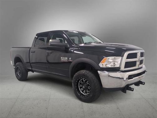 2017 RAM 3500 Tradesman Crew Cab 4x4 6'4' Box