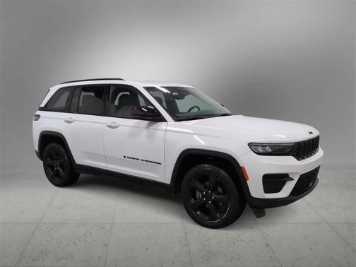 2023 Jeep Grand Cherokee Altitude