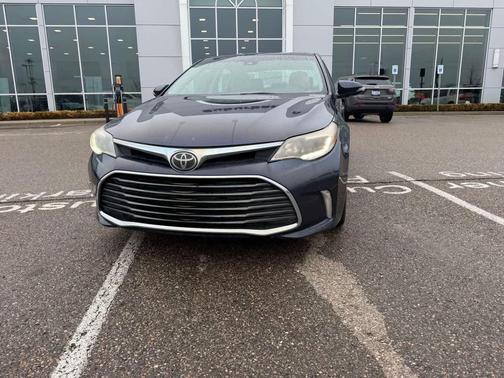 Parisian Night Pearl 2016 Toyota Avalon Limited