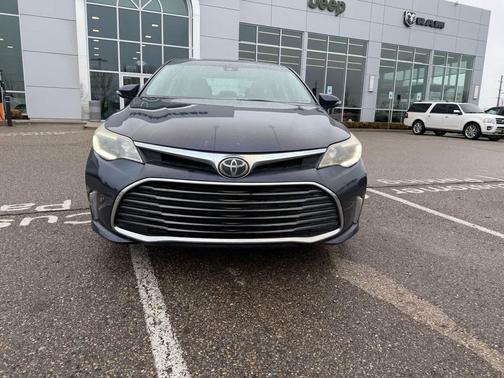 Parisian Night Pearl 2016 Toyota Avalon Limited