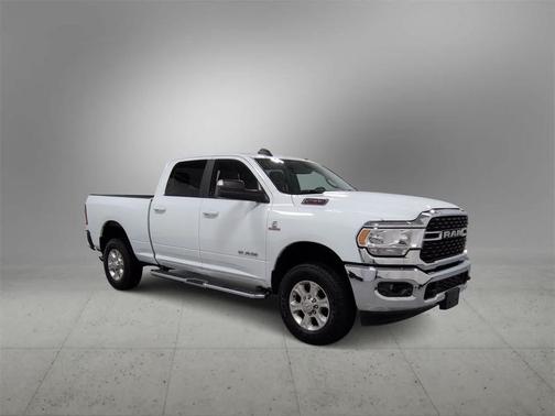 2022 RAM 2500 Big Horn Crew Cab 4x4 6'4' Box