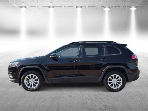 Diamond Black Crystal Pearlcoat 2022 Jeep Cherokee Latitude Lux