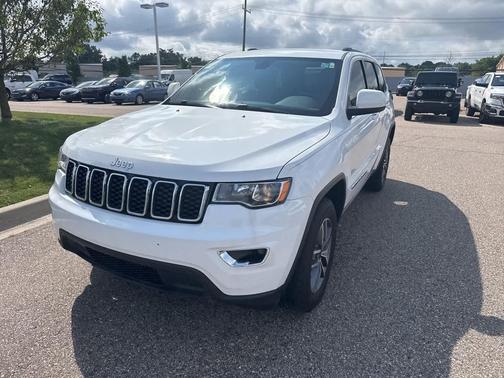 2020 Jeep Grand Cherokee Laredo
