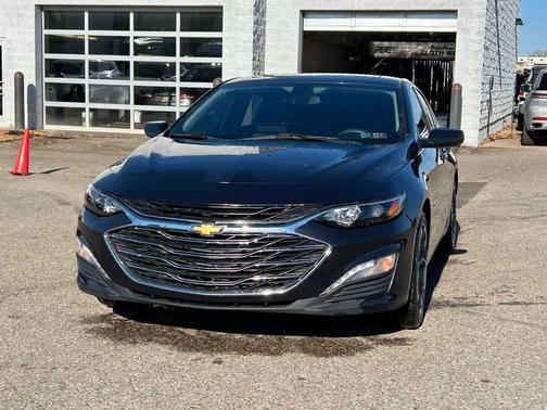 2022 Chevrolet Malibu FWD LT