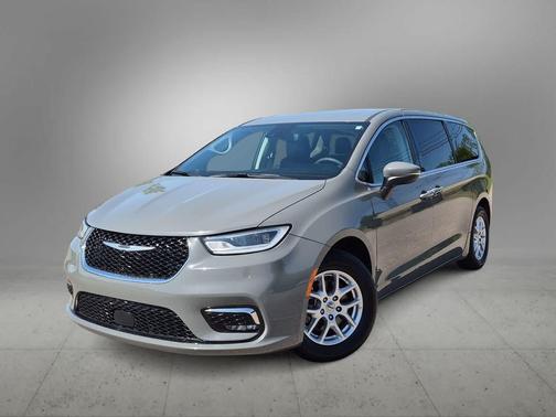 Ceramic Gray Clearcoat 2023 Chrysler Pacifica Touring L