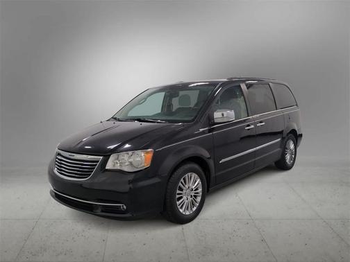 2016 Chrysler Town & Country Touring-L
