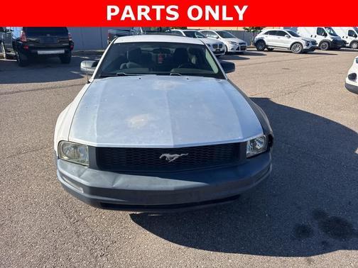 2006 Ford Mustang Deluxe