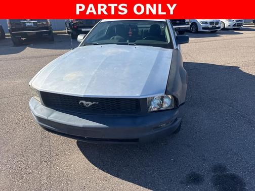 2006 Ford Mustang Deluxe