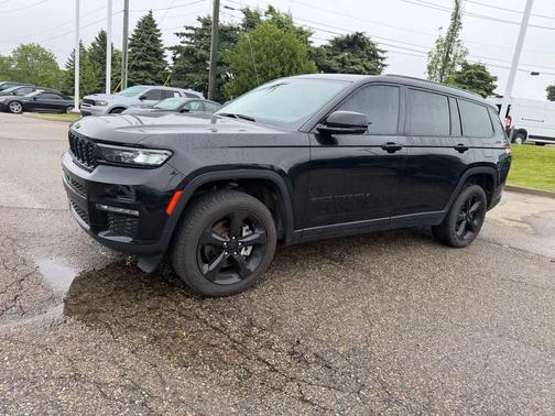 Diamond Black Crystal Pearlcoat 2024 Jeep Grand Cherokee L Limited
