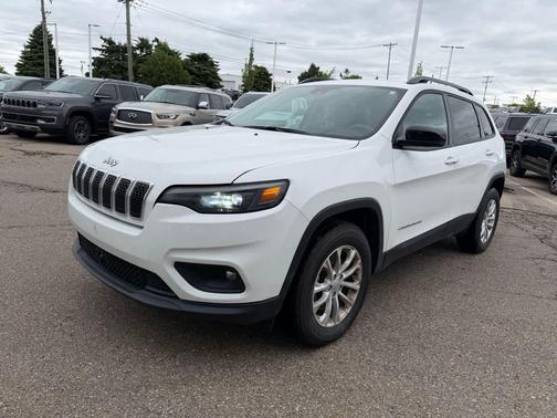 Bright White Clearcoat 2022 Jeep Cherokee Latitude Lux