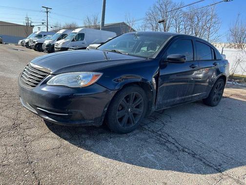 2012 Chrysler 200 Touring