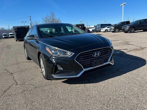 2018 Hyundai SONATA SE
