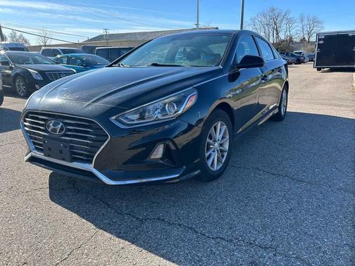 2018 Hyundai SONATA SE