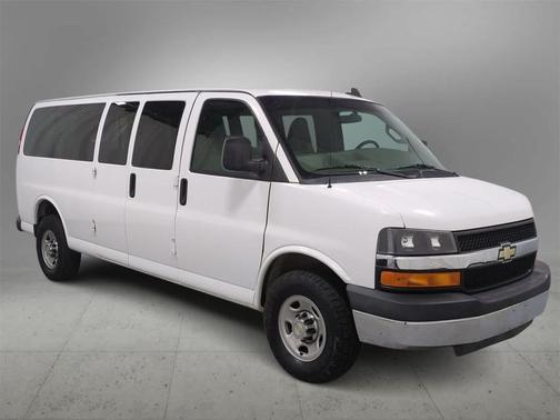 2016 Chevrolet Express 3500 LT