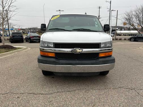 2016 Chevrolet Express 3500 LT