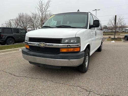 2016 Chevrolet Express 3500 LT