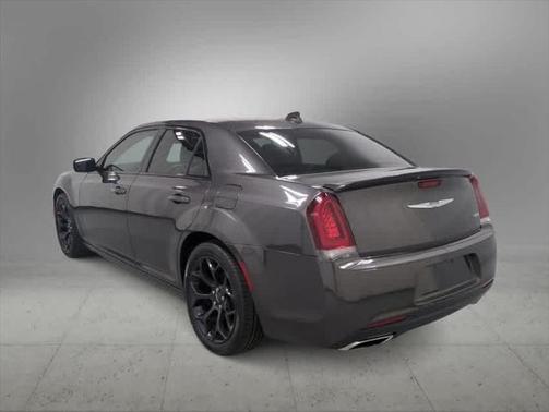 2020 Chrysler 300 Touring
