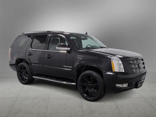 2012 Cadillac Escalade Luxury