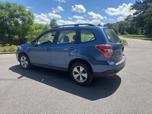 2015 Subaru Forester 2.5i