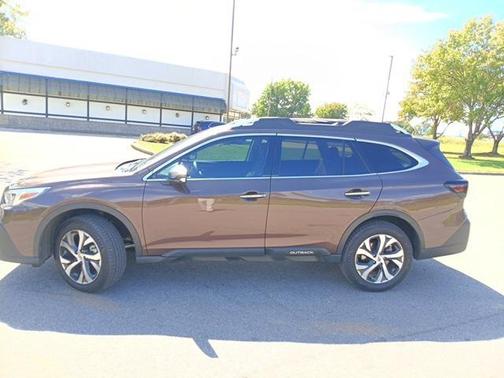 2022 Subaru Outback Touring XT