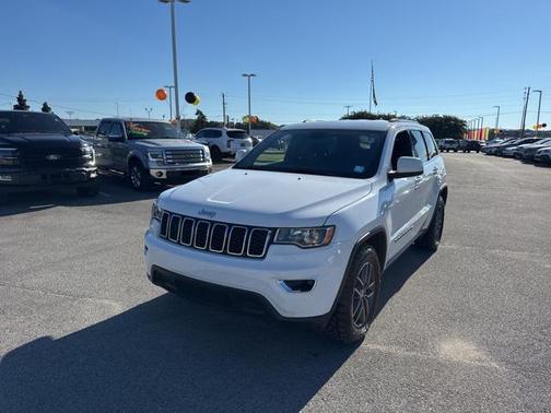 2018 Jeep Grand Cherokee Laredo E