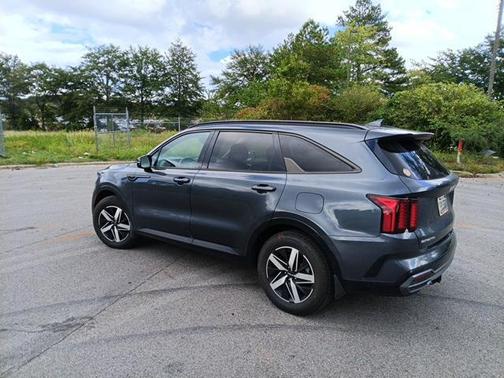 2023 Kia Sorento S