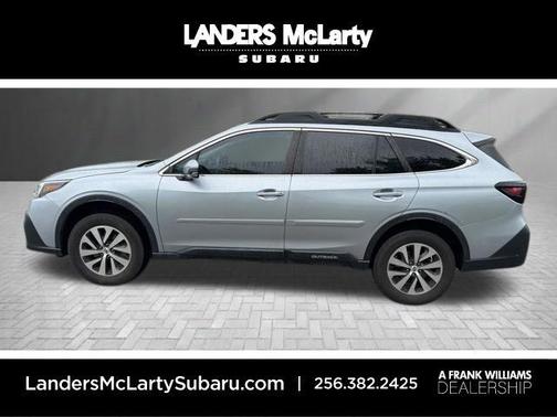 Ice Silver Metallic 2022 Subaru Outback Premium