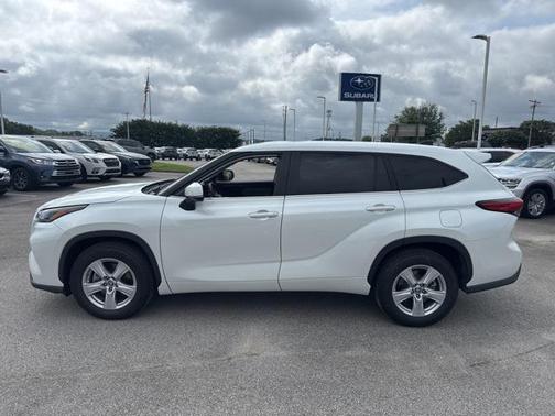 2023 Toyota Highlander L