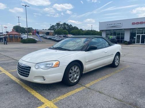 2004 Chrysler Sebring Base