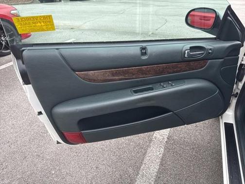 2004 Chrysler Sebring Base