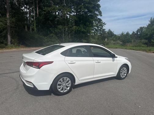 2021 Hyundai Accent SE