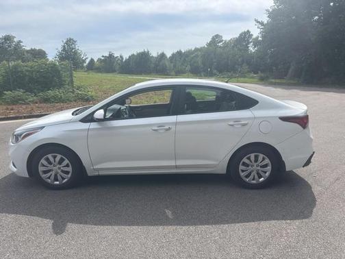 2021 Hyundai Accent SE