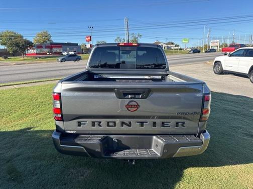 2024 Nissan Frontier PRO-4X