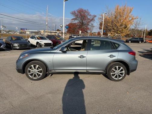 2017 INFINITI QX50 Base